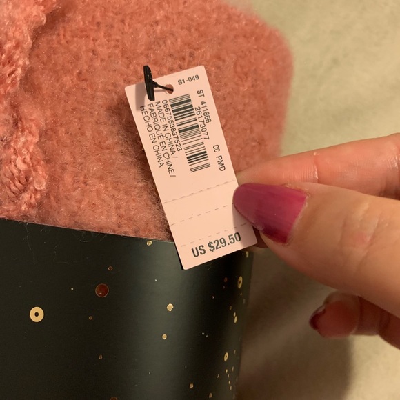 VICTORIA'S SECRET Plush Scarf (Pink) - Picture 3 of 6